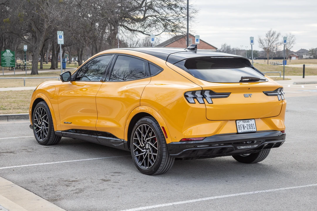 2021 Ford Mustang Mach-E - Image 8 of 31