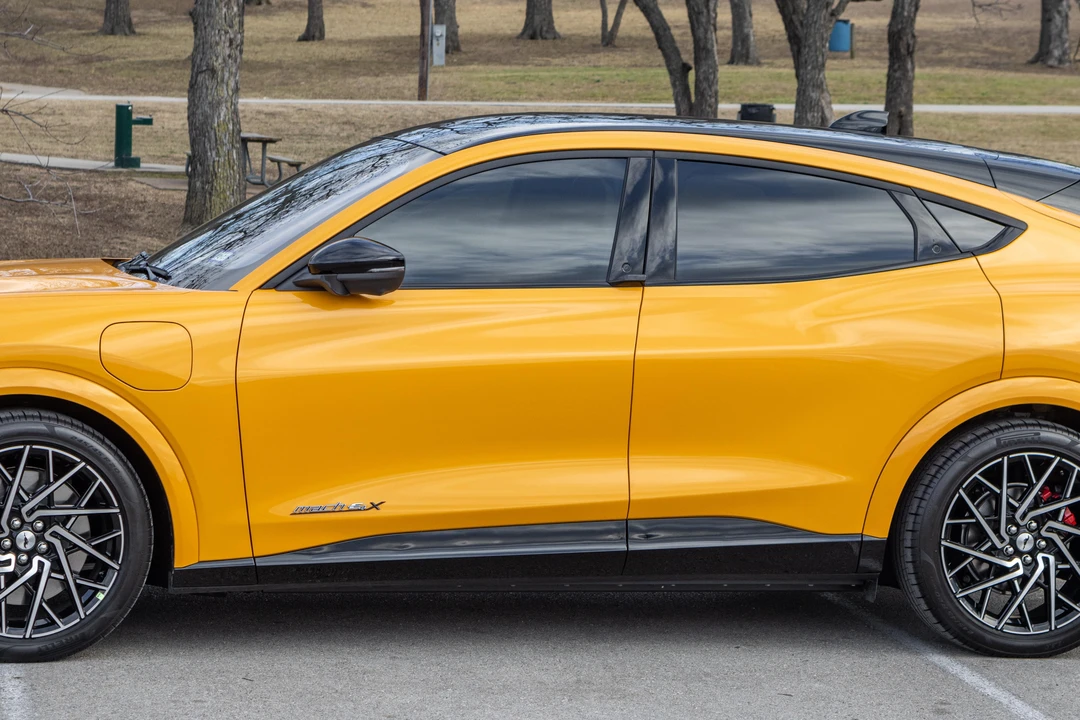 2021 Ford Mustang Mach-E - Image 19 of 31