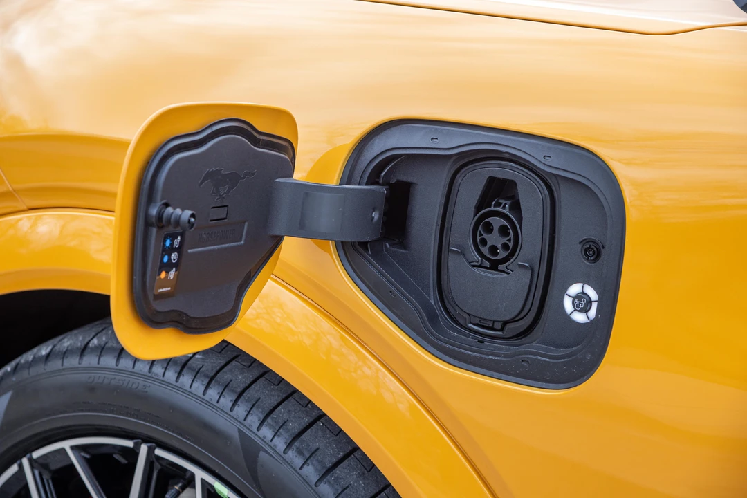 2021 Ford Mustang Mach-E - Image 21 of 31
