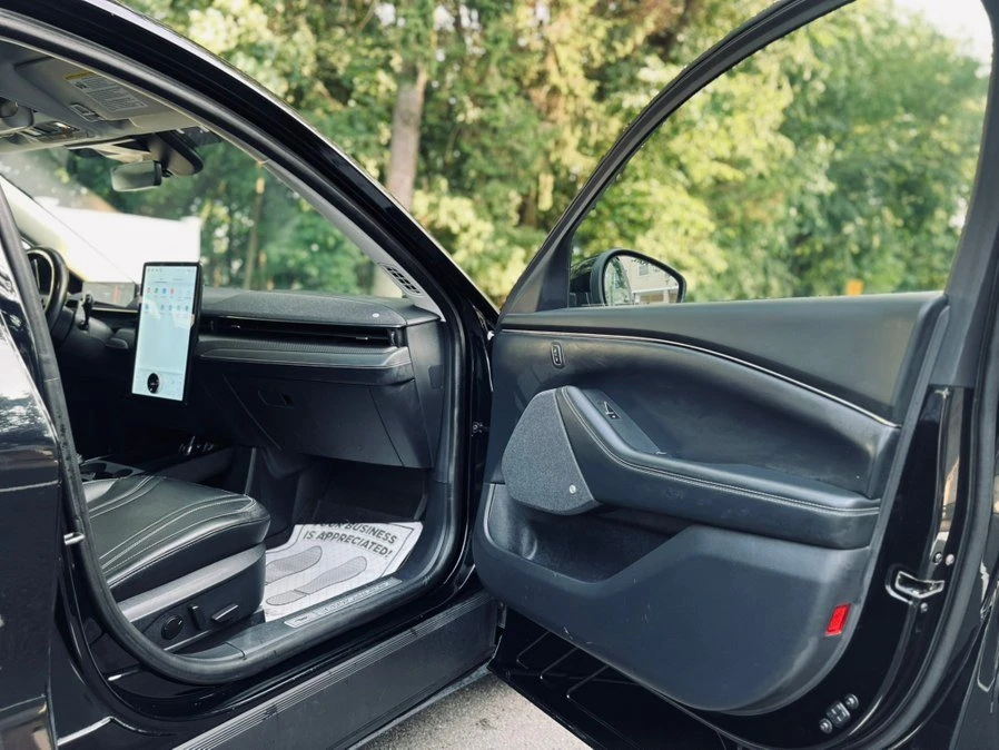 2021 Ford Mustang Mach-E - Image 13 of 19