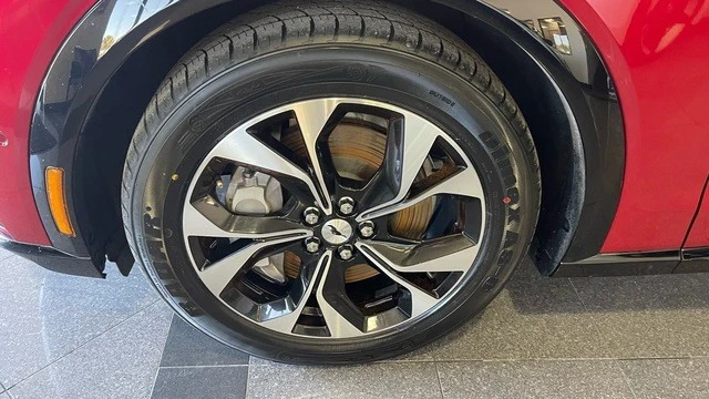 2021 Ford Mustang Mach-E - Image 23 of 31