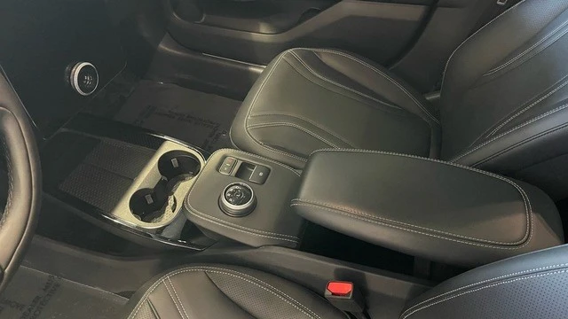 2021 Ford Mustang Mach-E - Image 28 of 31
