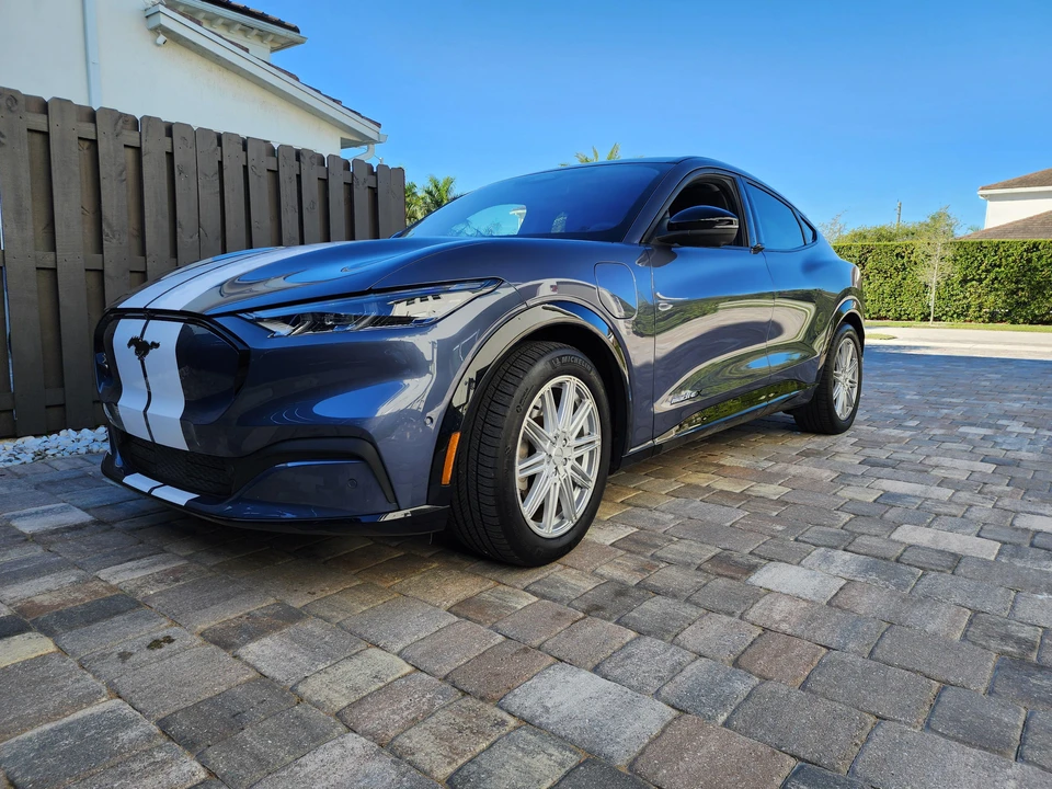 2021 Ford Mustang Mach-E - Image 8 of 31