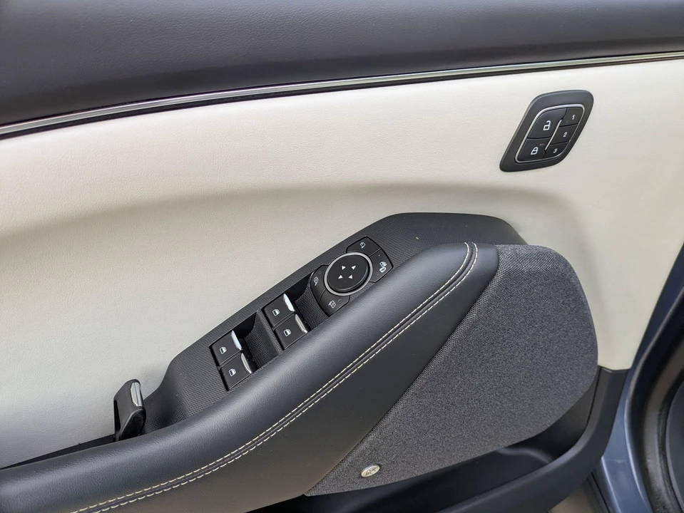 2021 Ford Mustang Mach-E - Image 17 of 21