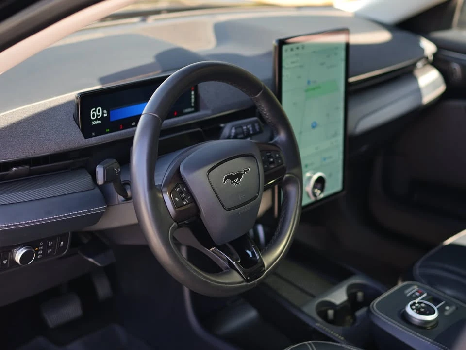 2021 Ford Mustang Mach-E - Image 15 of 20