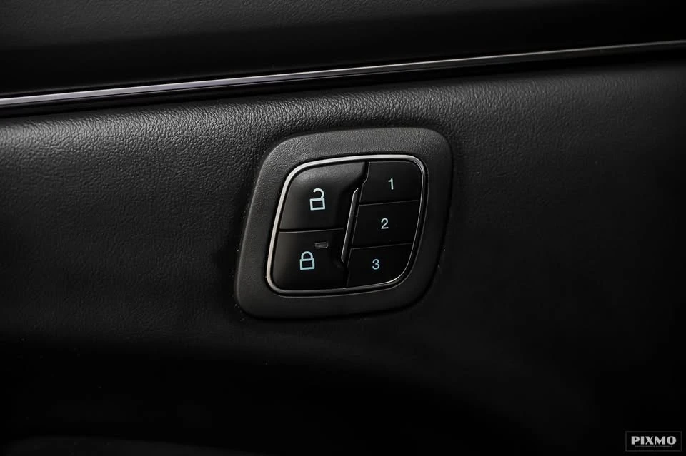 2021 Ford Mustang Mach-E - Image 18 of 19