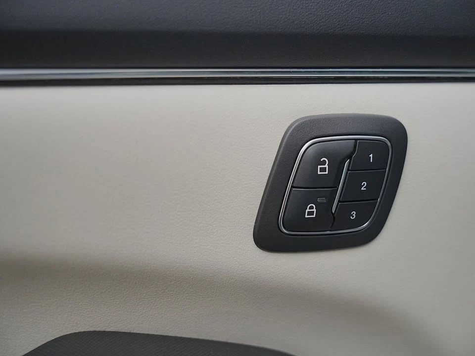 2021 Ford Mustang Mach-E - Image 14 of 20