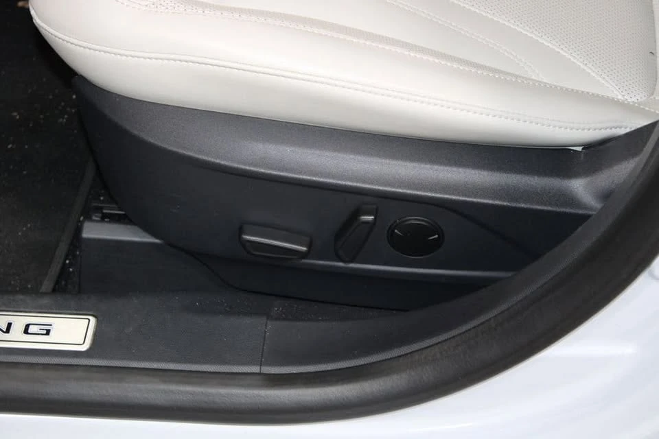2021 Ford Mustang Mach-E - Image 6 of 15
