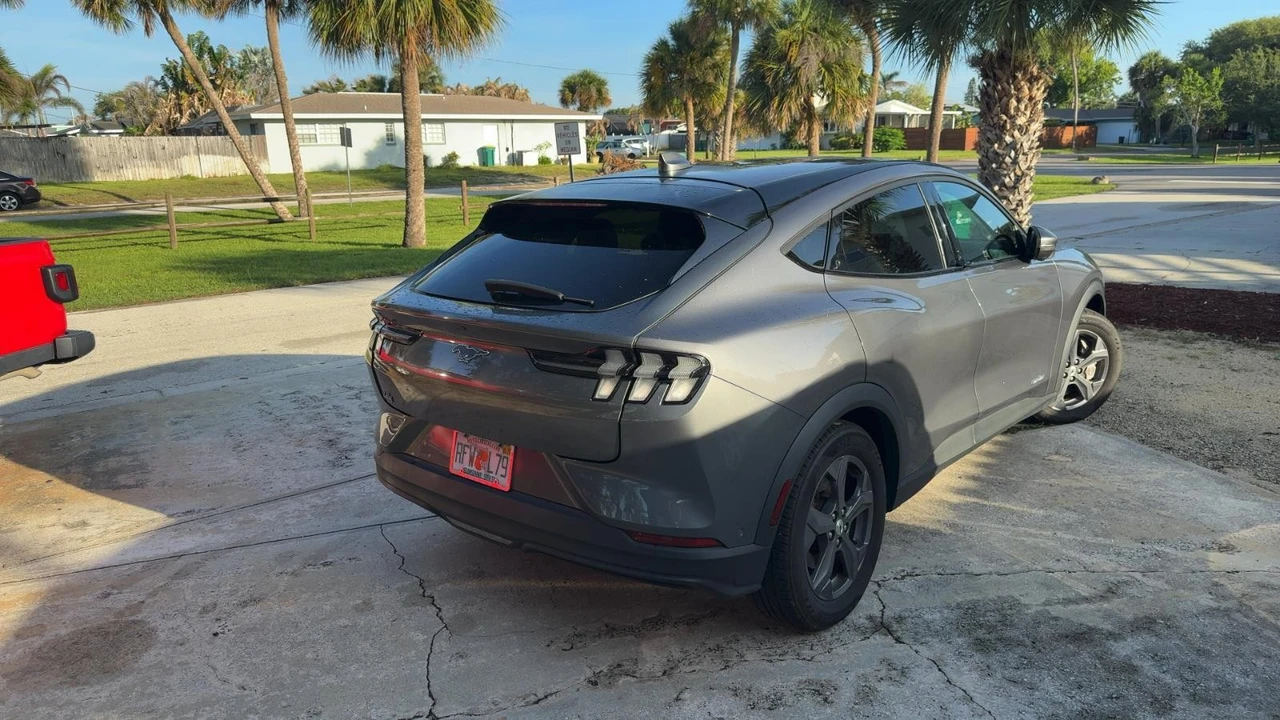 2021 Ford Mustang Mach-E - Image 3 of 4