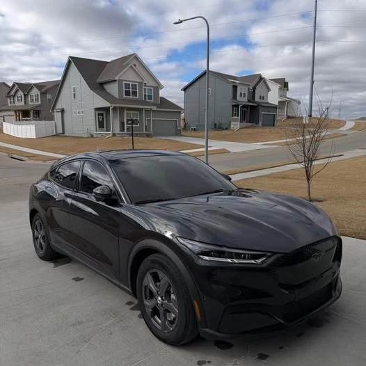2021 Ford Mustang Mach-E - Image 2 of 9