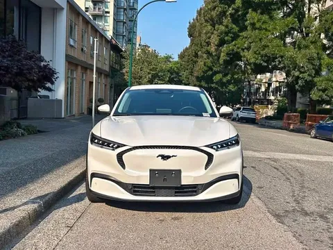 2021 Ford Mustang Mach-E Select AWD