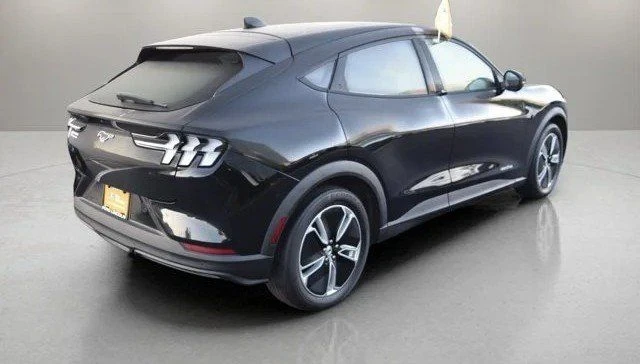 2021 Ford Mustang Mach-E - Image 5 of 10