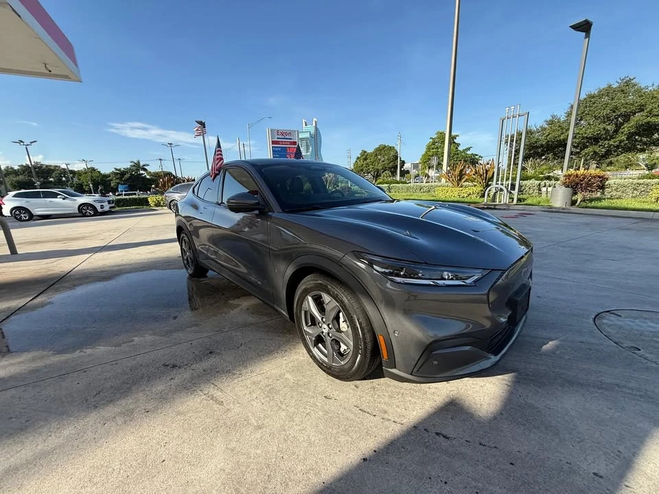 2021 Ford Mustang Mach-E - Image 3 of 10