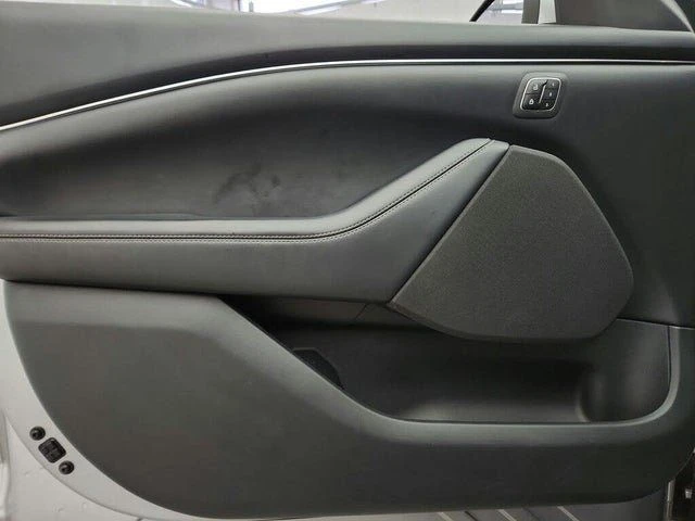 2021 Ford Mustang Mach-E - Image 19 of 19