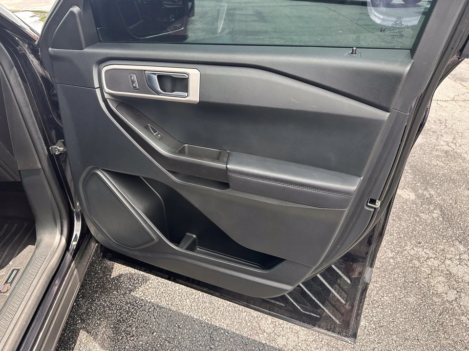 2021 Ford Explorer 6th Gen - Image 15 of 29