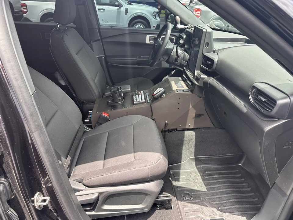 2021 Ford Explorer 6th Gen - Image 16 of 29