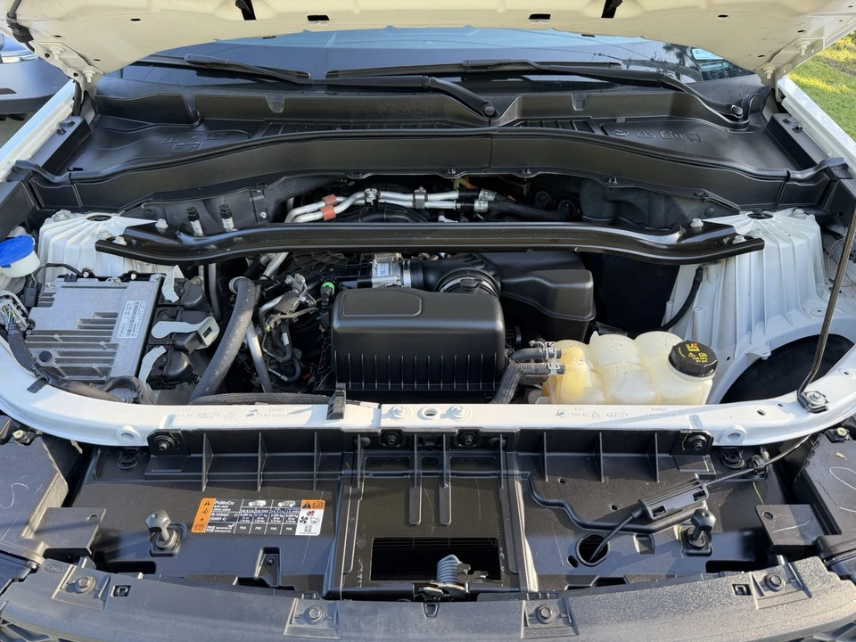 2021 Ford Explorer 6th Gen - Image 6 of 12