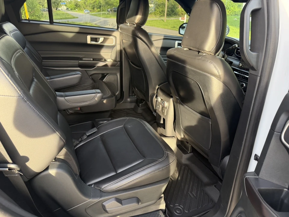 2021 Ford Explorer 6th Gen - Image 11 of 12