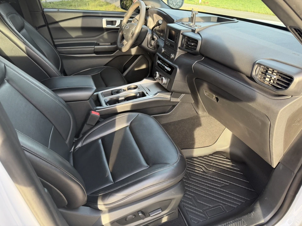 2021 Ford Explorer 6th Gen - Image 8 of 12