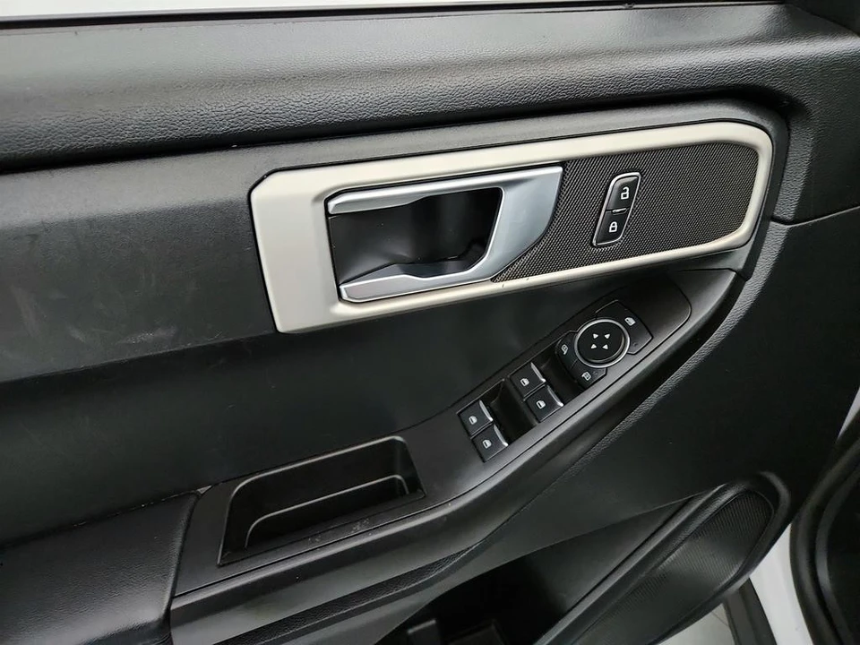2021 Ford Explorer 6th Gen - Image 19 of 21