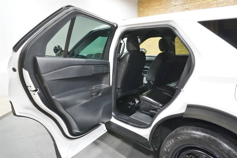 2021 Ford Explorer 6th Gen - Image 28 of 31