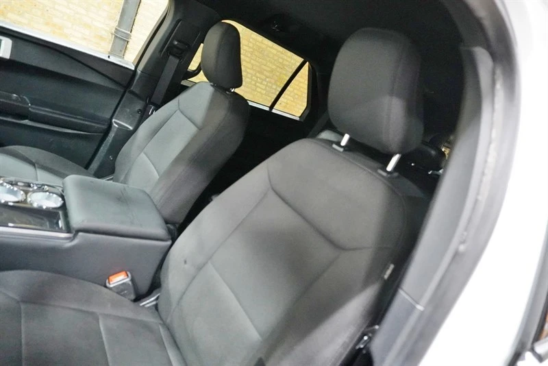 2021 Ford Explorer 6th Gen - Image 24 of 31