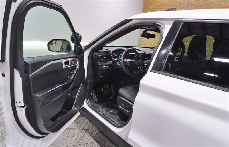 2021 Ford Explorer 6th Gen - Image 19 of 21