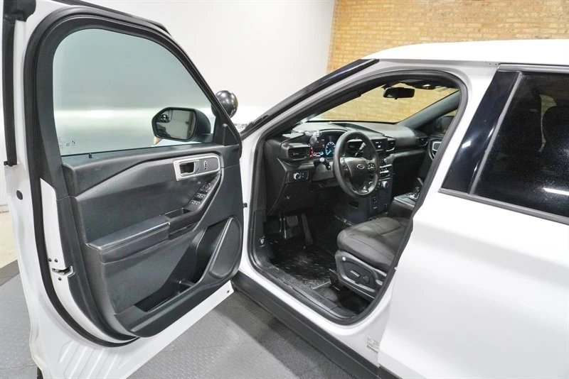 2021 Ford Explorer 6th Gen - Image 19 of 21