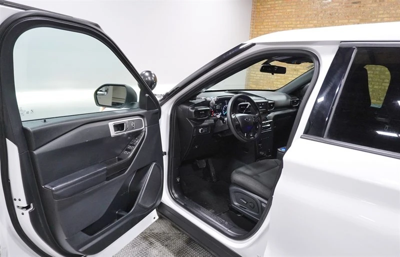2021 Ford Explorer 6th Gen - Image 19 of 21