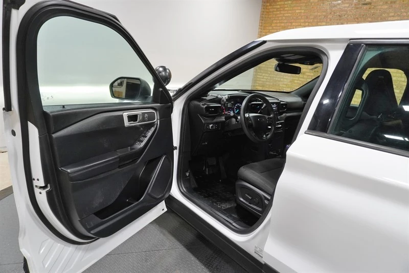 2021 Ford Explorer 6th Gen - Image 19 of 21