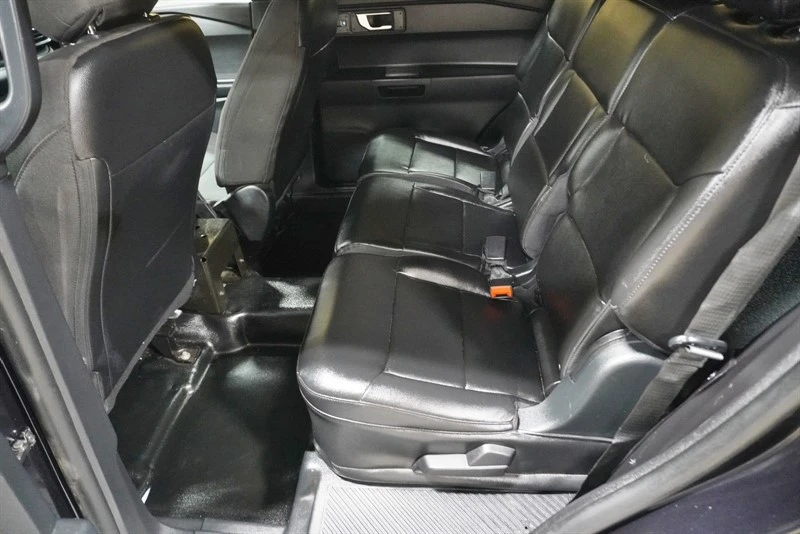2021 Ford Explorer 6th Gen - Image 30 of 31