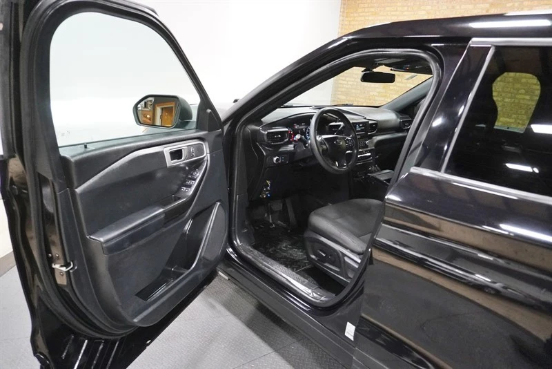 2021 Ford Explorer 6th Gen - Image 19 of 21