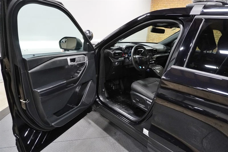 2021 Ford Explorer 6th Gen - Image 19 of 21