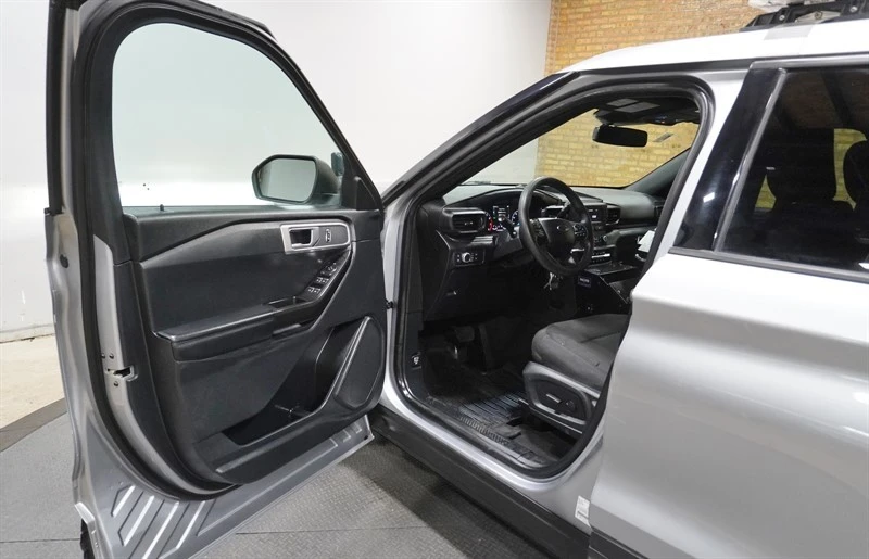 2021 Ford Explorer 6th Gen - Image 19 of 21