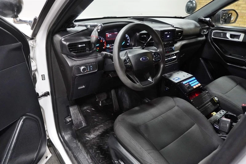 2021 Ford Explorer 6th Gen - Image 20 of 21