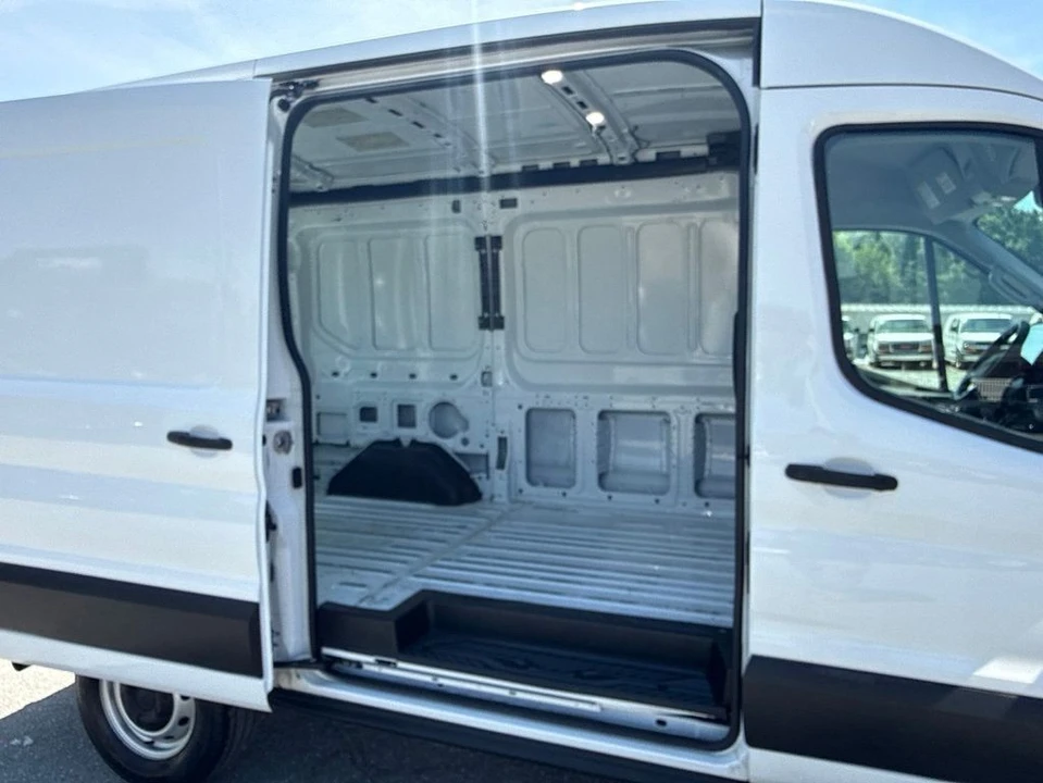 2021 Ford Transit - Image 23 of 30