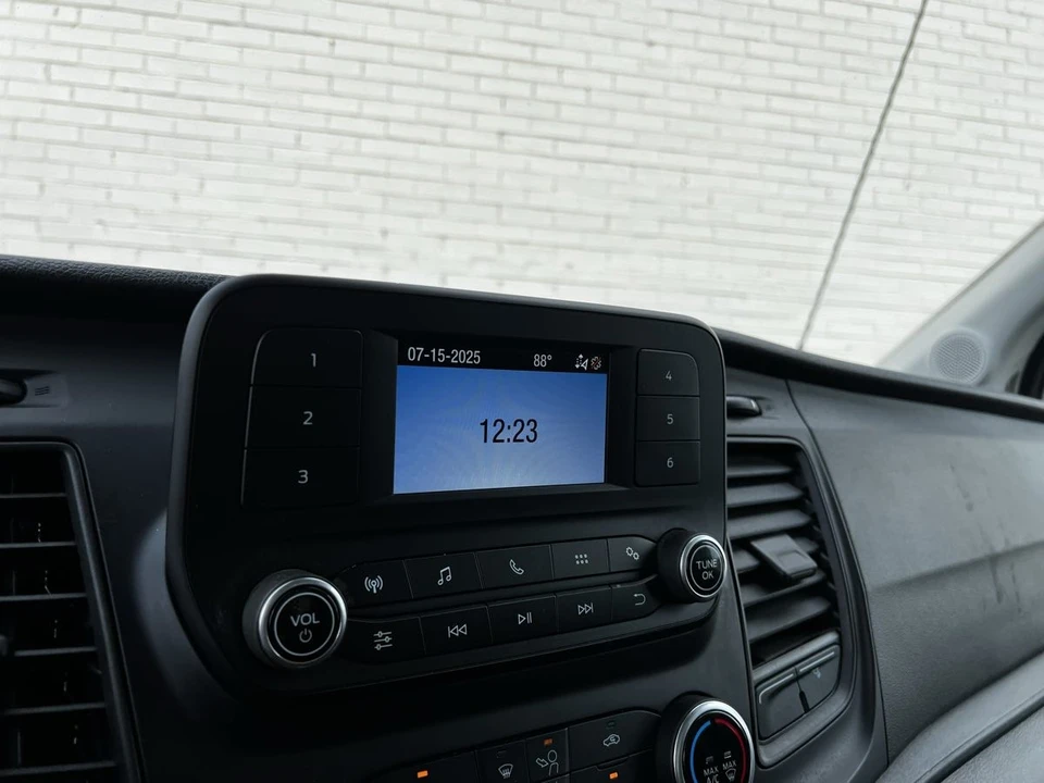 2021 Ford Transit - Image 18 of 21