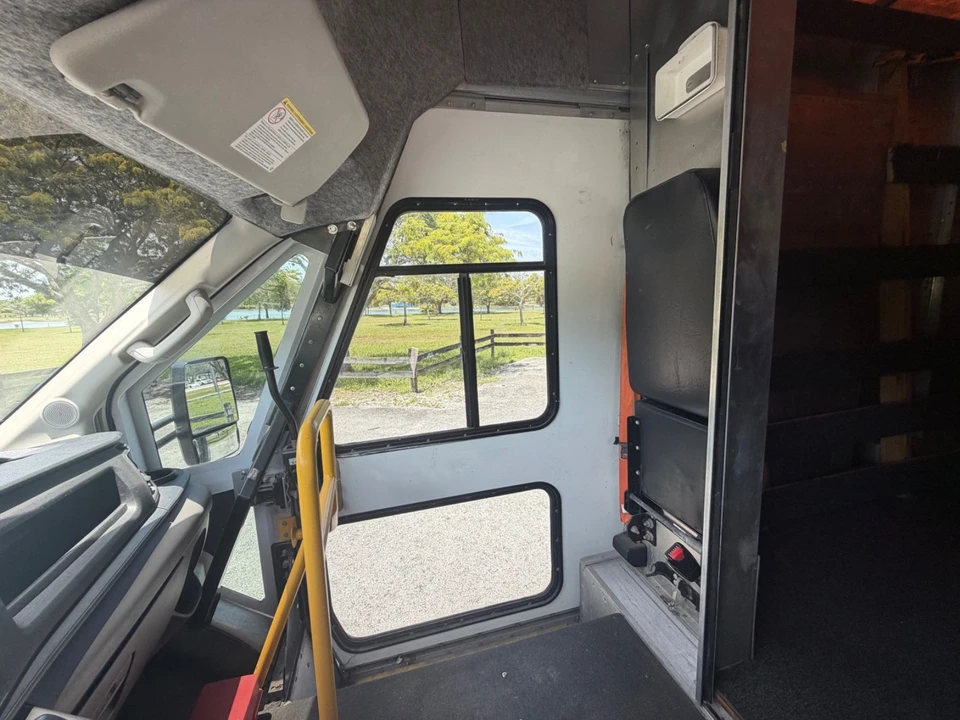 2021 Ford Transit - Image 25 of 30