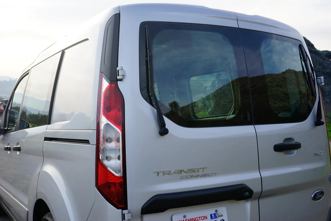 2021 Ford Transit Connect - Image 24 of 31