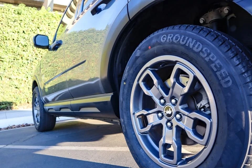 2021 Ford Bronco 6th Gen - Image 3 of 12