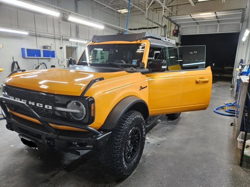 2021 Ford Bronco 6th Gen - Image 2 of 9
