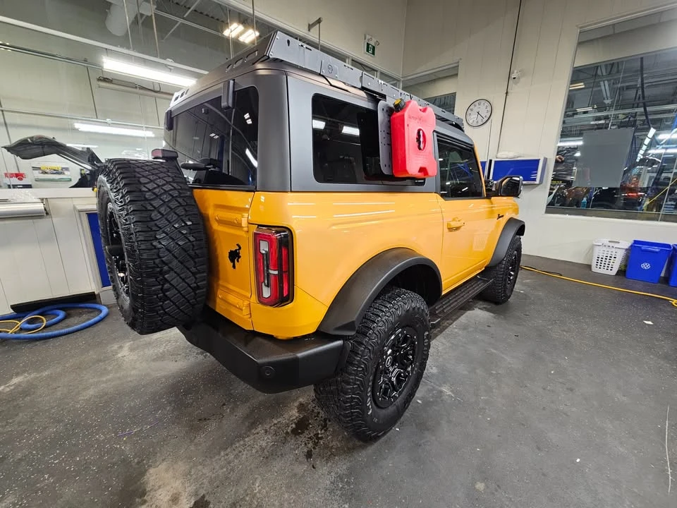 2021 Ford Bronco 6th Gen - Image 6 of 9