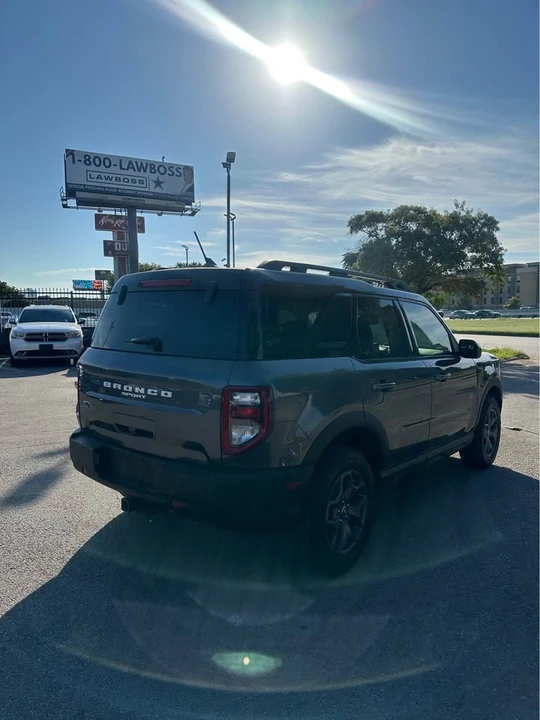 2021 Ford Bronco 6th Gen - Image 4 of 10
