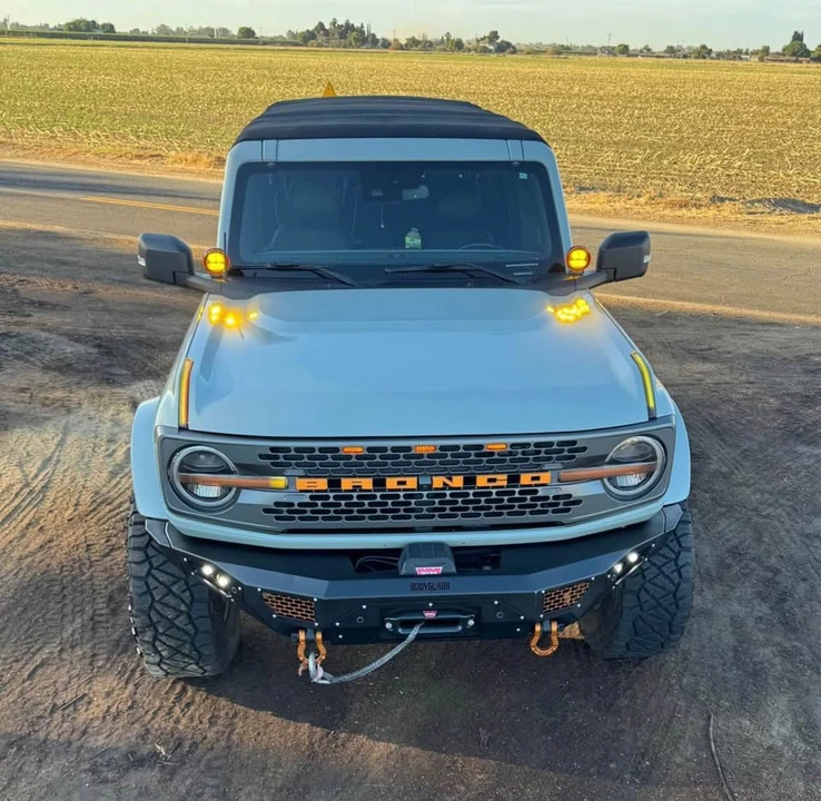 2021 Ford Bronco 6th Gen - Image 2 of 12