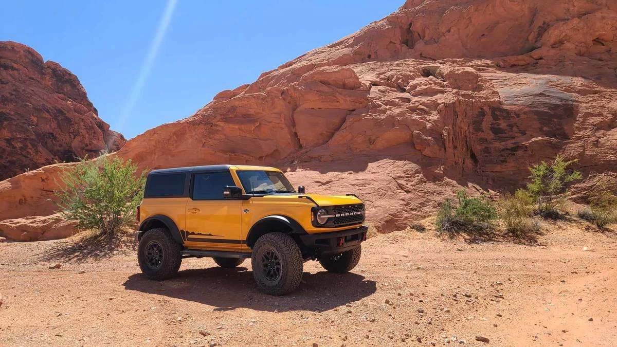 2021 Ford Bronco 6th Gen - Image 6 of 13