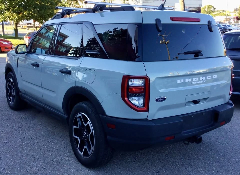 2021 Ford Bronco 6th Gen - Image 4 of 15