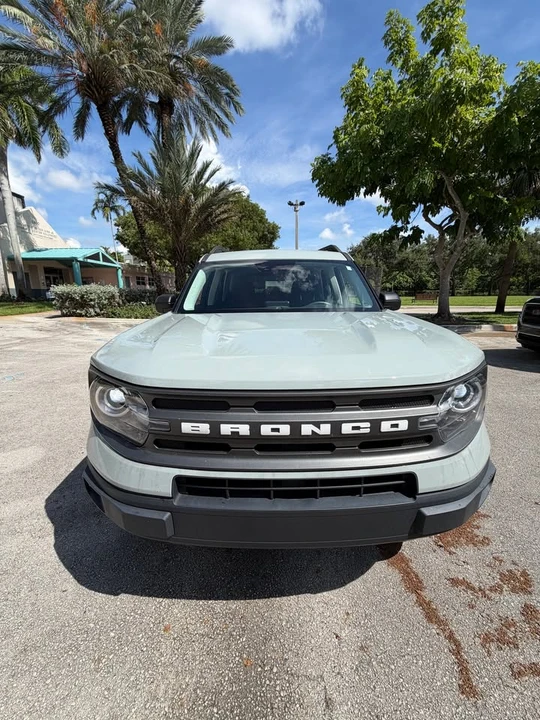 2021 Ford Bronco 6th Gen - Image 2 of 10