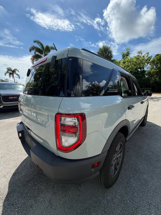 2021 Ford Bronco 6th Gen - Image 6 of 10