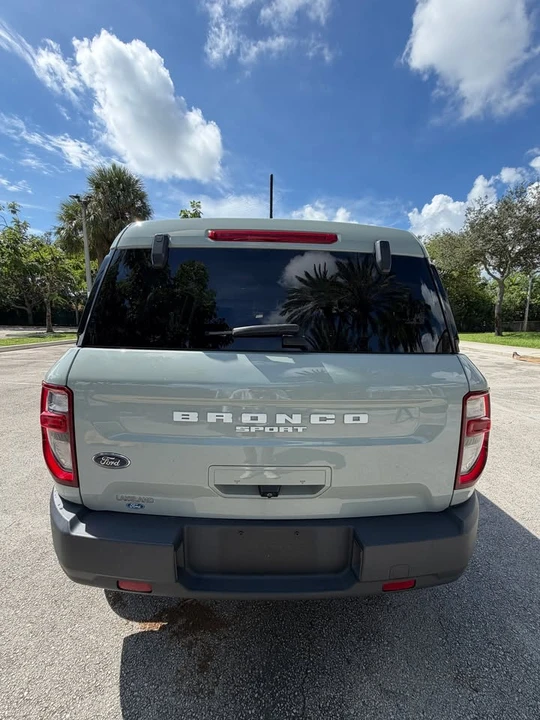 2021 Ford Bronco 6th Gen - Image 5 of 10