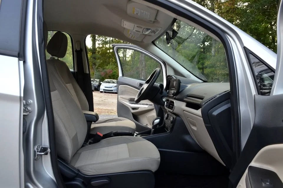 2021 Ford EcoSport - Image 10 of 16